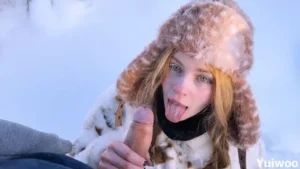 -30°C❄️ It’s very cold, but the cute russian girl wants ice cream in her Mouth - MyPornerLeak