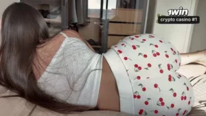 I Got Horny From Step Sis Big Ass On My Bed And Started Jerking Off Behind Her - MyPornerLeak