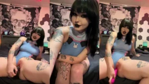 Yourhotm.f’s Pleasures Herself In DVA Cosplay - MyPornerLeak Leak